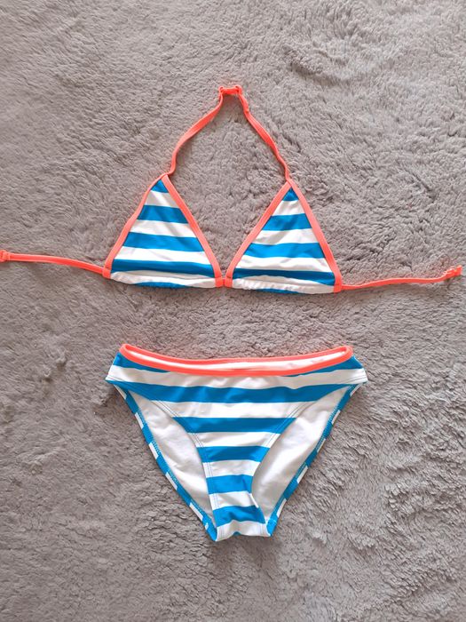 Dwuczęściowy strój kąpielowy 146/152cm