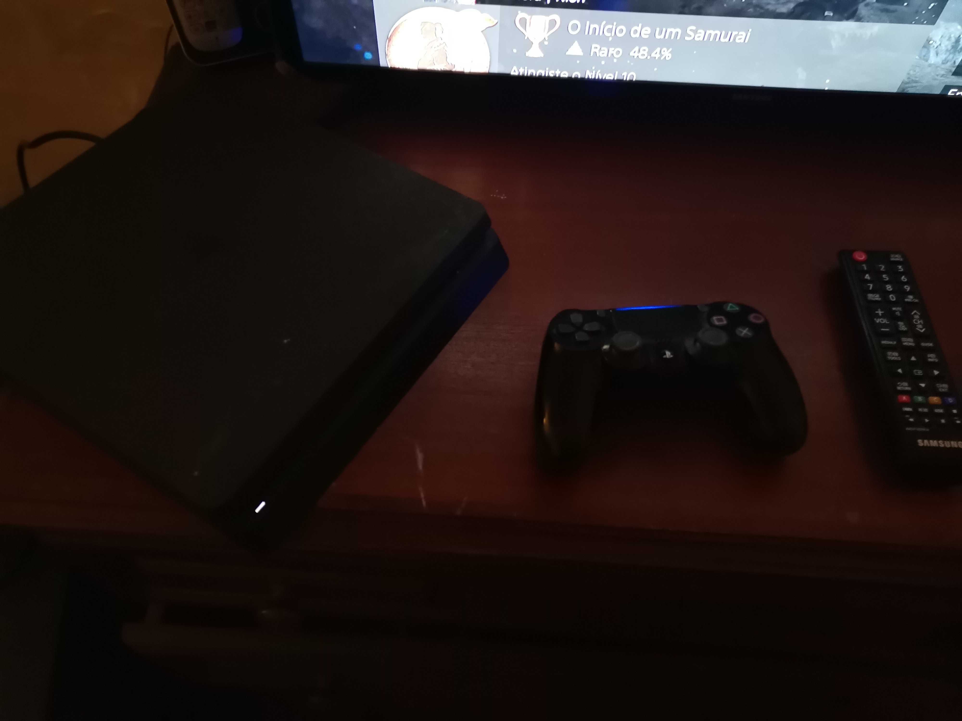 Playstation 4 Bundle (Comandos+Jogos)