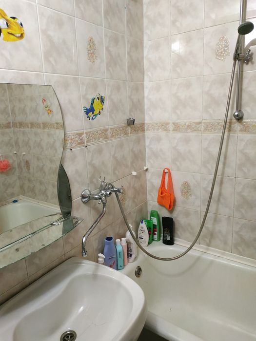 Здам кімнату в Олександрівському районі