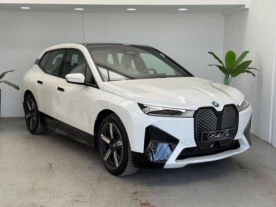 BMW iX xDrive 40 Pack Desportivo