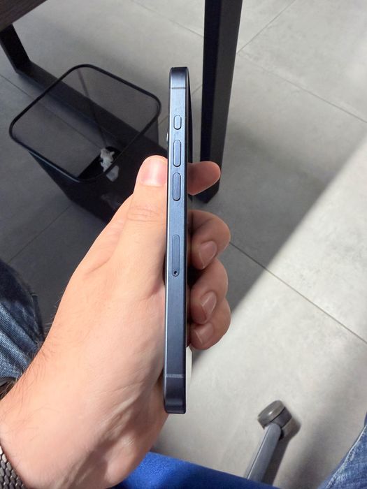 Iphone 15 pro 128gb niebieski