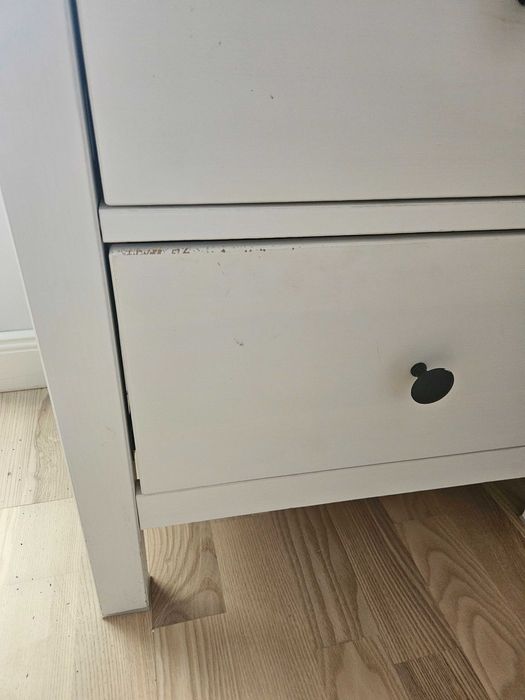 Komoda wysika biala Hemnes ikea sosna drewniana