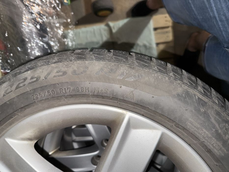Alufelgi 17” Audi z oponami zimowymi Pirelli 225/50 r17
