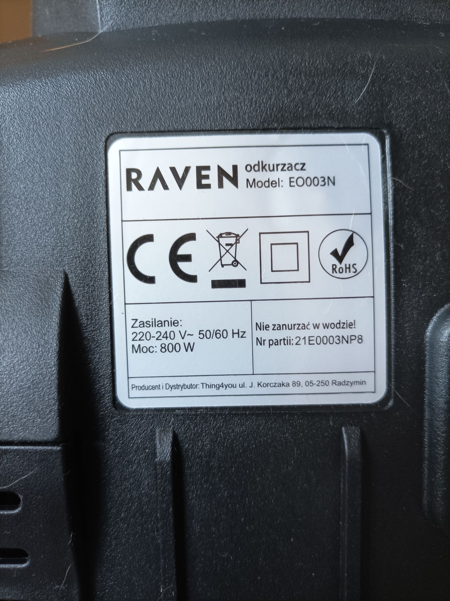 Odkurzacz bezworkowy Raven EO003N 800W