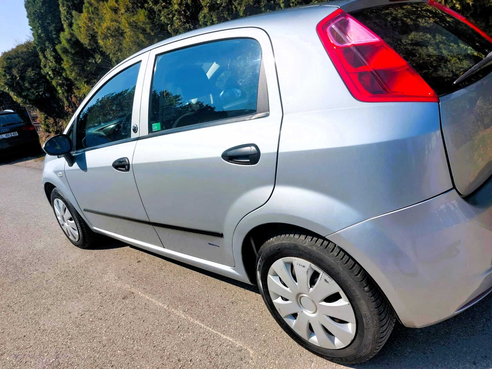 Grande punto 1.2 Benz,model 2008,bez korozji,Bogate wyposazenie,149tys