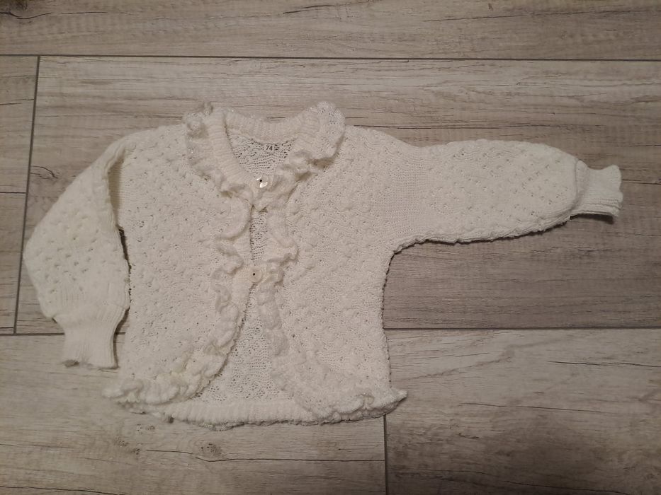 Sweterek, rozmiar 74, bialy/kremowy