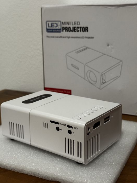 Mini Led Projector