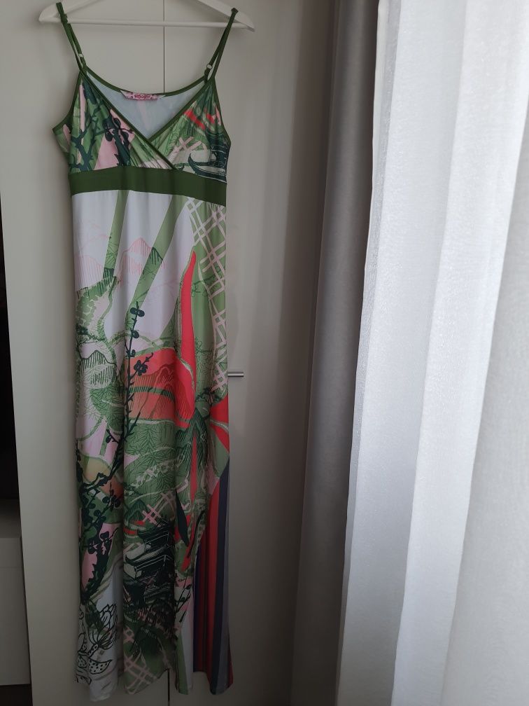 Wyprzedaz Długa sukienka slash r.M/L