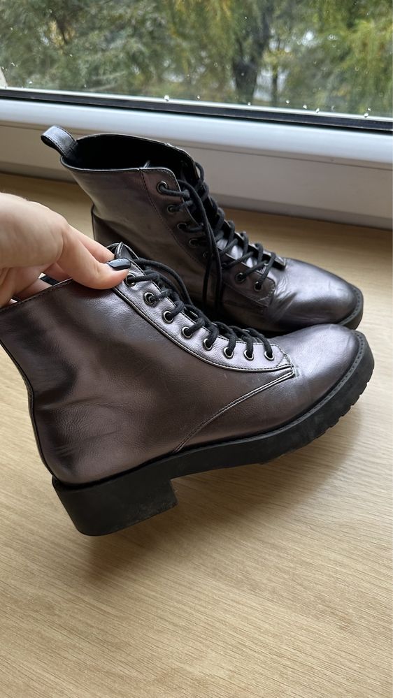 Srebrne botki H&M