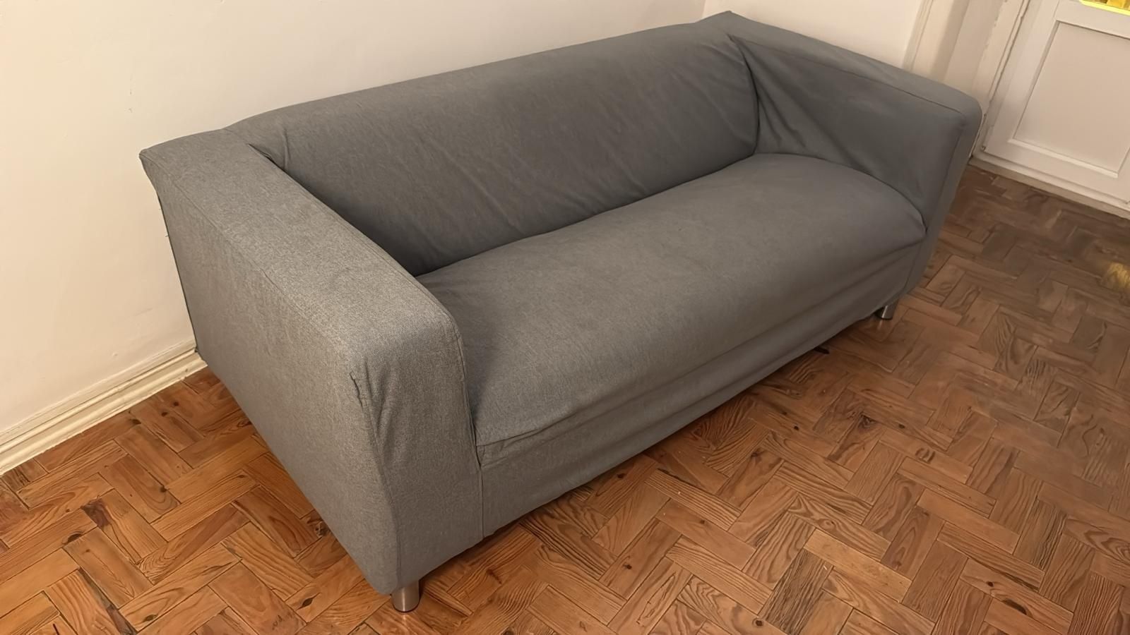 Sofá de 2 lugares