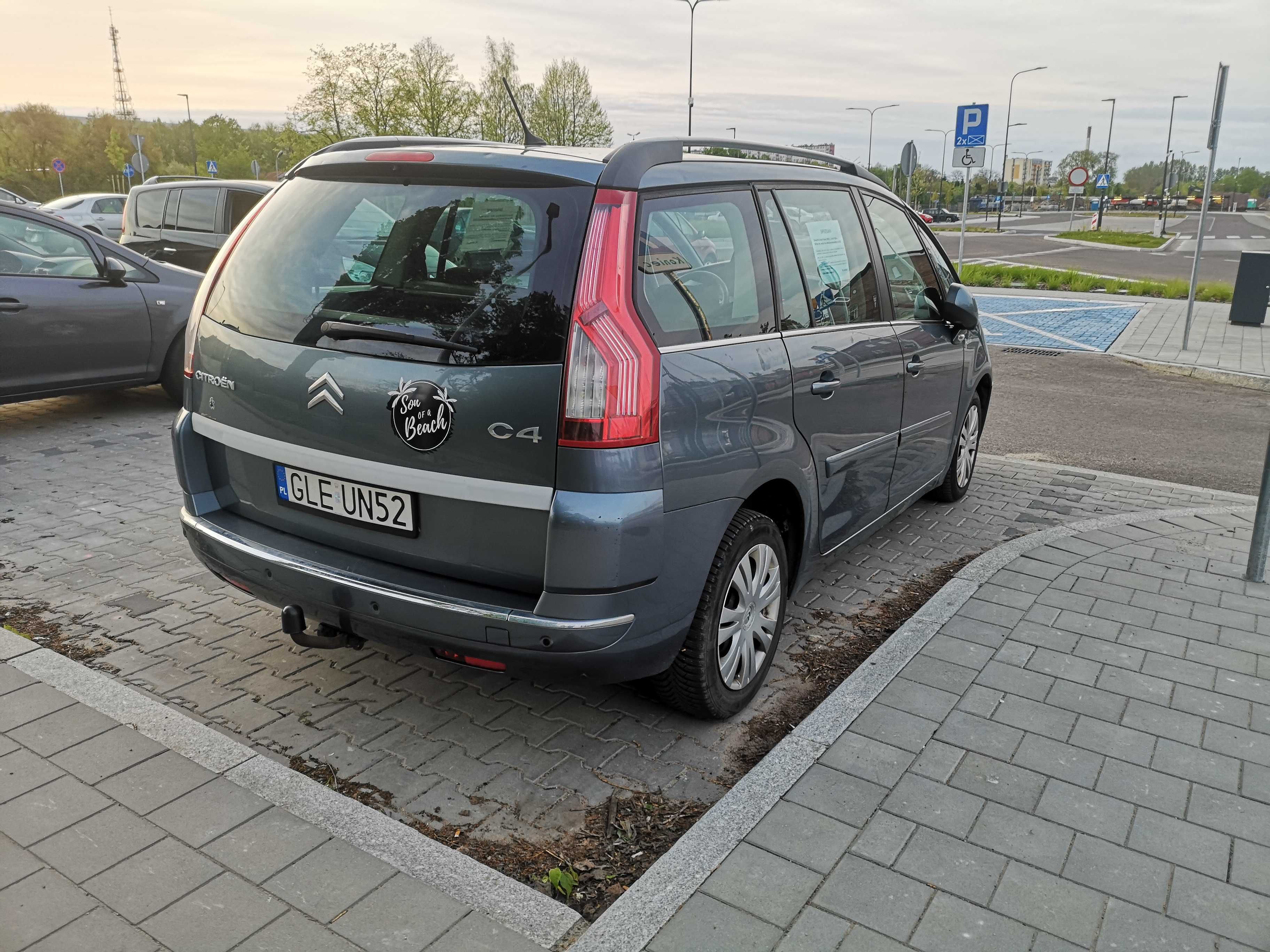 Citroen C4 Grand Picasso - po gradobiciu, ale chociaż tanio