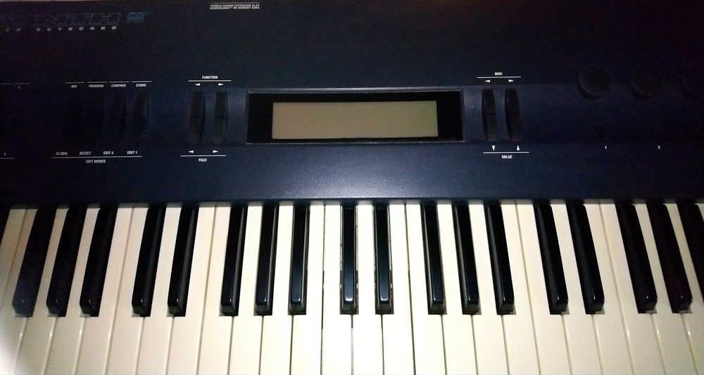 Syntezator Alesis Quadra Synth