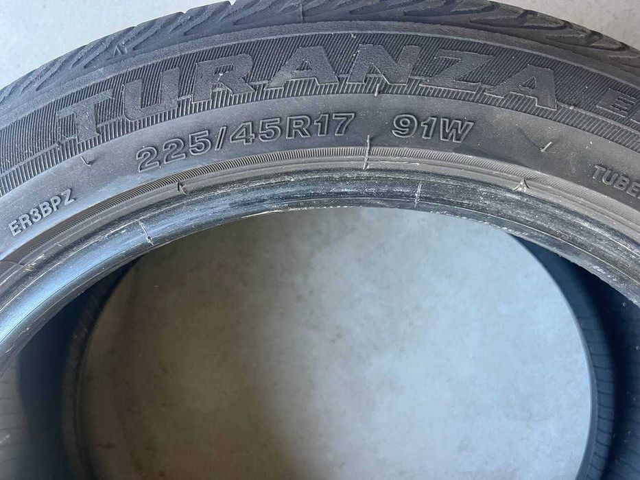 Шини літо / Шины лето R 17 225 45 Bridgestone (Бриджстоун)