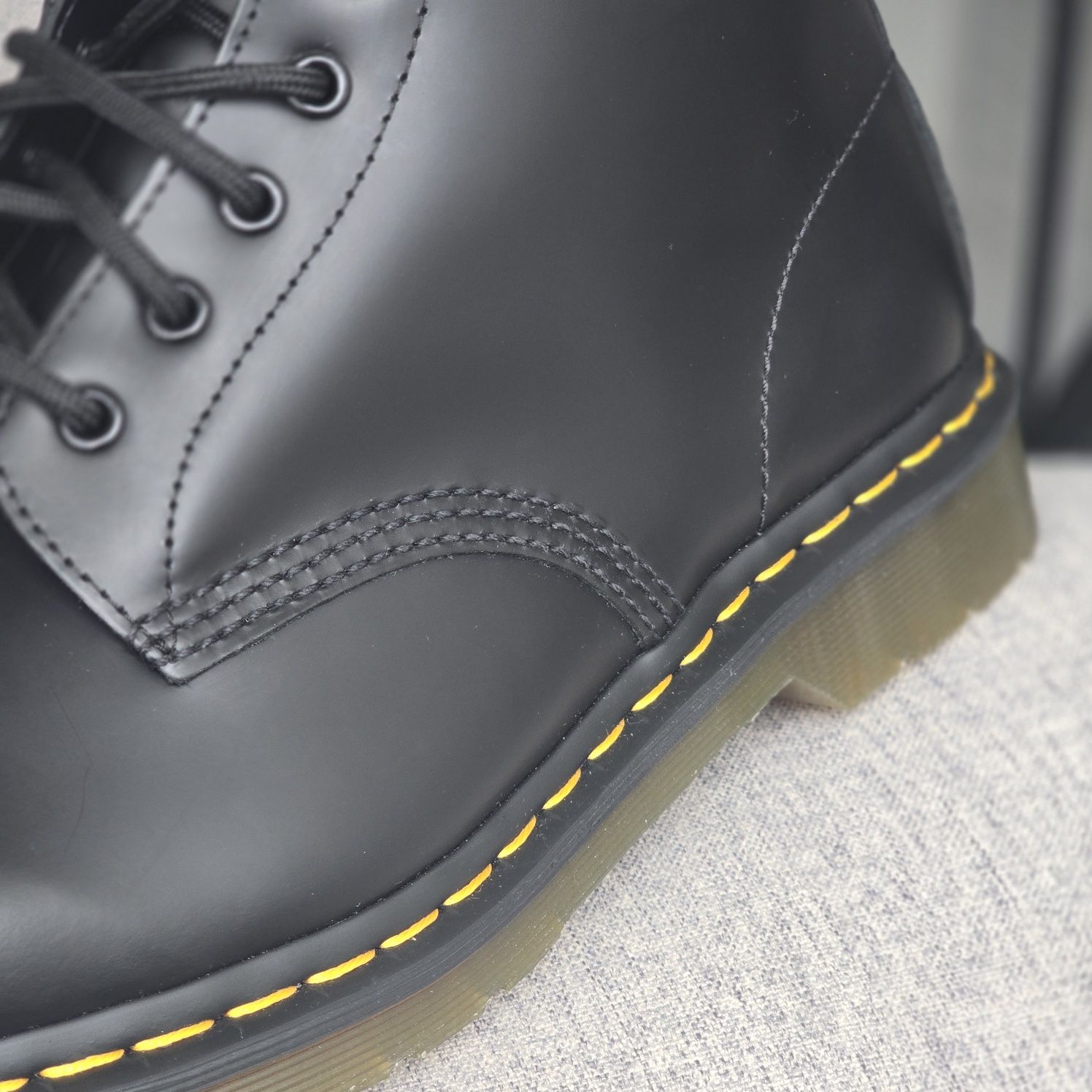 Чоловічі шкіряні черевики Dr.Martens