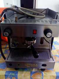 Máquina de tirar café