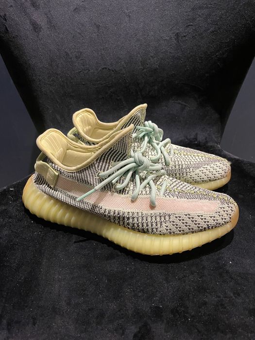 adidas Yeezy boost 350 v2 yeezreel 42 white grey  500 700 semi frozen