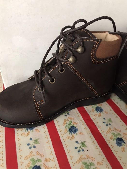 Botas BAMBI nunca usadas tam.24