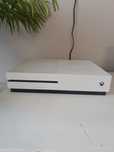 Xbox One S , 1 TB stan bardzo dobry