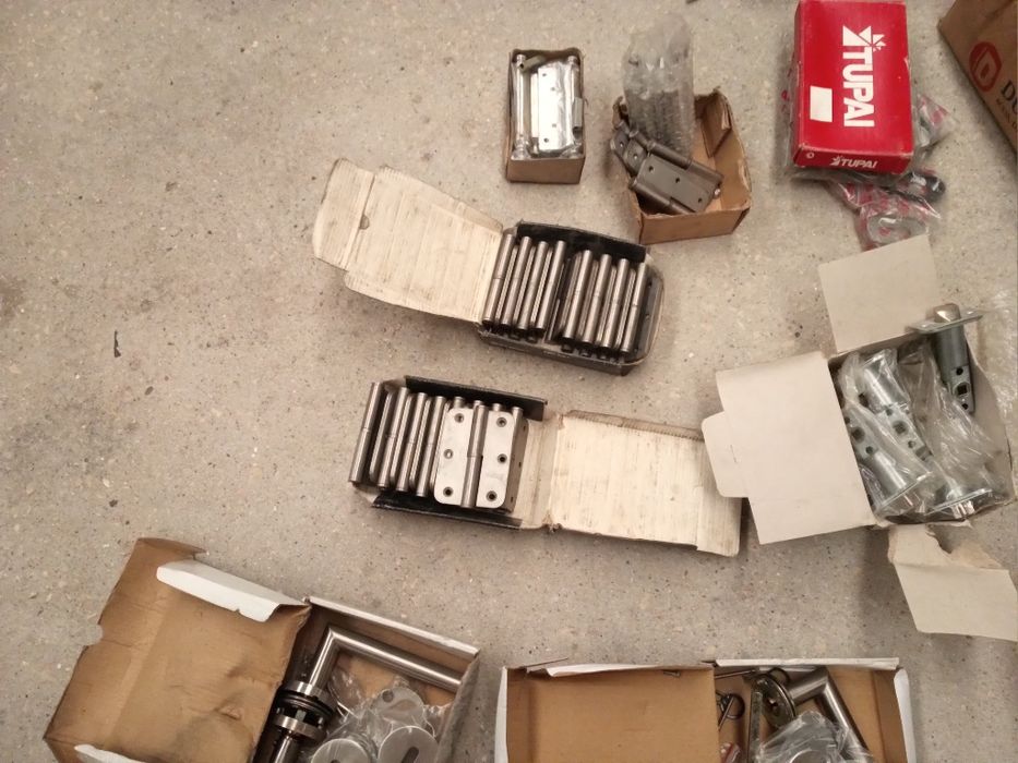 Ferragem para portas