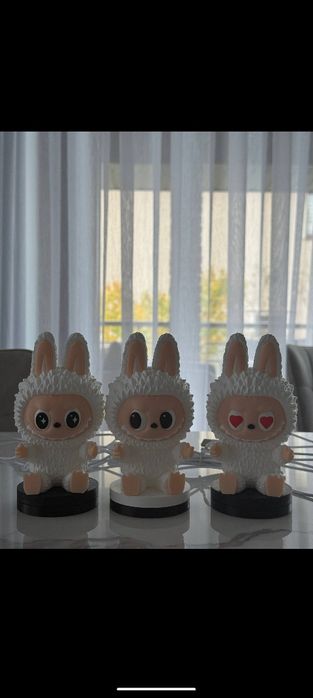 Ялинки, на 3D та іграшки