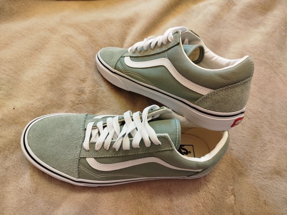 Жіночі кеди VANS-42розмір(27см)
