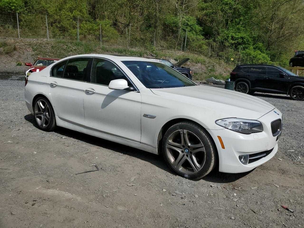 BMW 528 XI 2013 (сша)