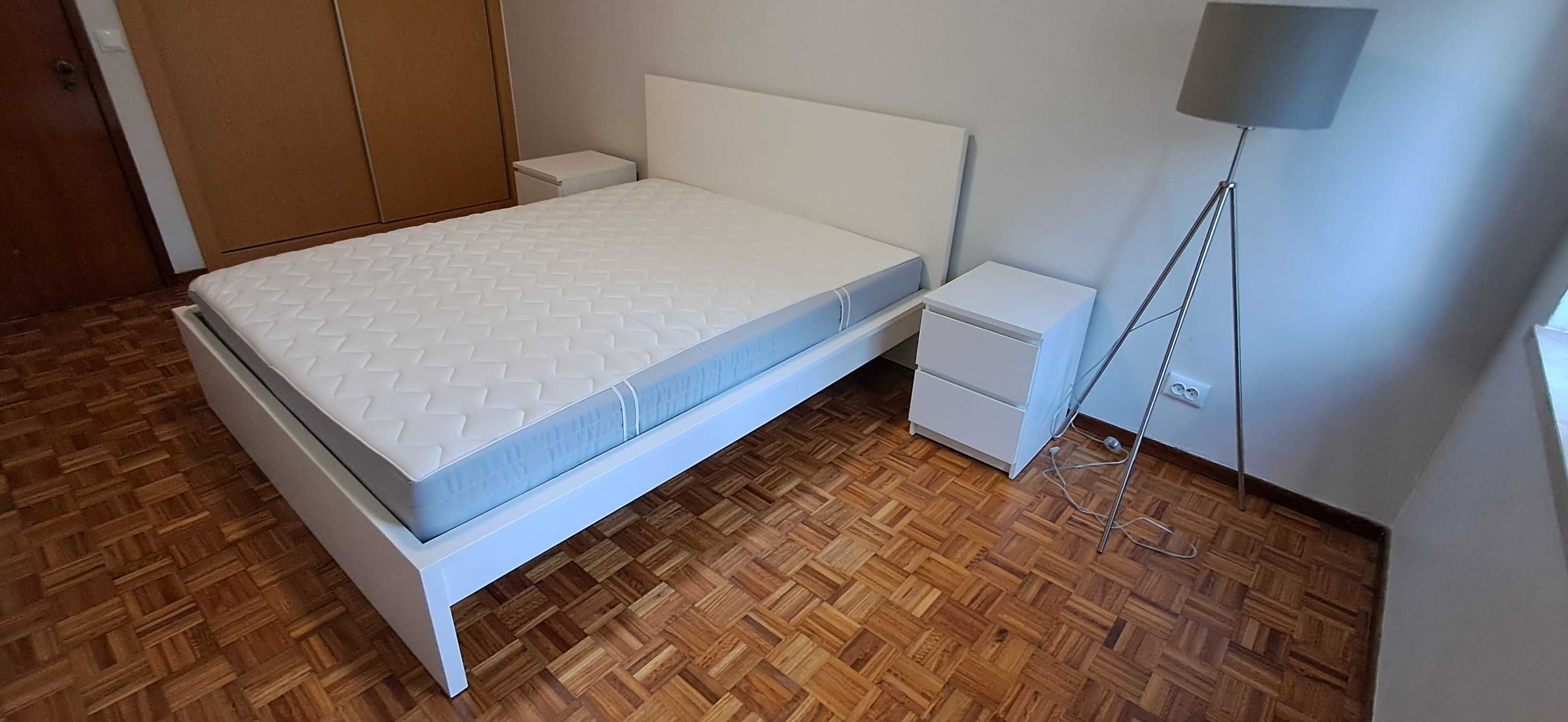 Quarto - Cama + Colchão + Estrado - IKEA