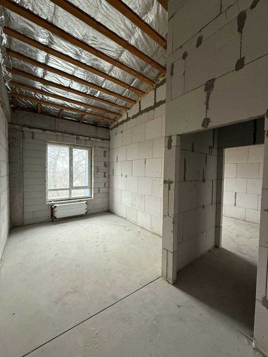 Продам двокімнатну в ЖК Акварель 7, Слобідка, 20 хвилин до центру