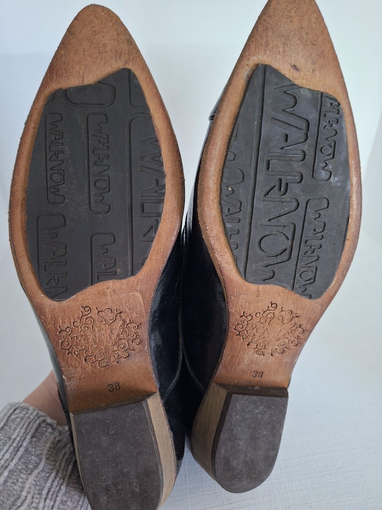 Sapatos pretos vintage