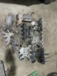 Коллектор впускной выпускной джили СК мк geely CK mk 1.5 1.6