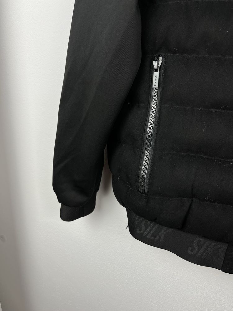 Czarna kurtka pikowana męska puchowa SikSilk rozmiar M fit L urban