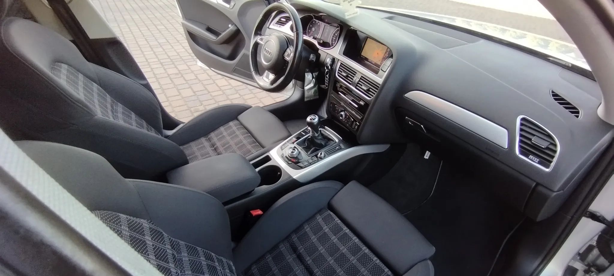 Audi A4 Audi A4 B8 face lifting 1.8 TFSI 170km, przebieg178000km