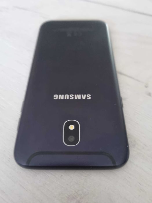Смартфон Samsung SM-J510H Galaxy J5