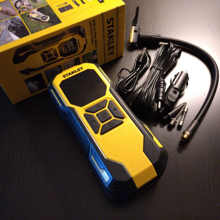 Kompresor akumulatorowy STANLEY 3w1 /latarka + powerbank/