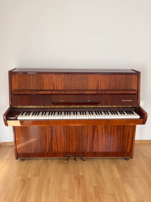 Pianino używane do odbioru własnego