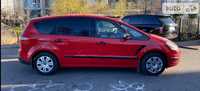 Ford S-Max 2013 года