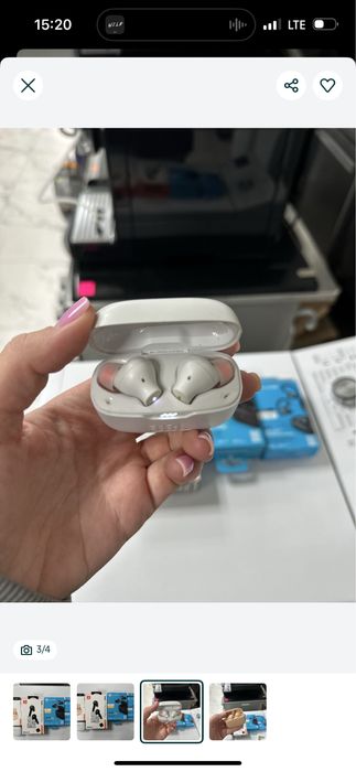 Нові бежеві навушники JBL