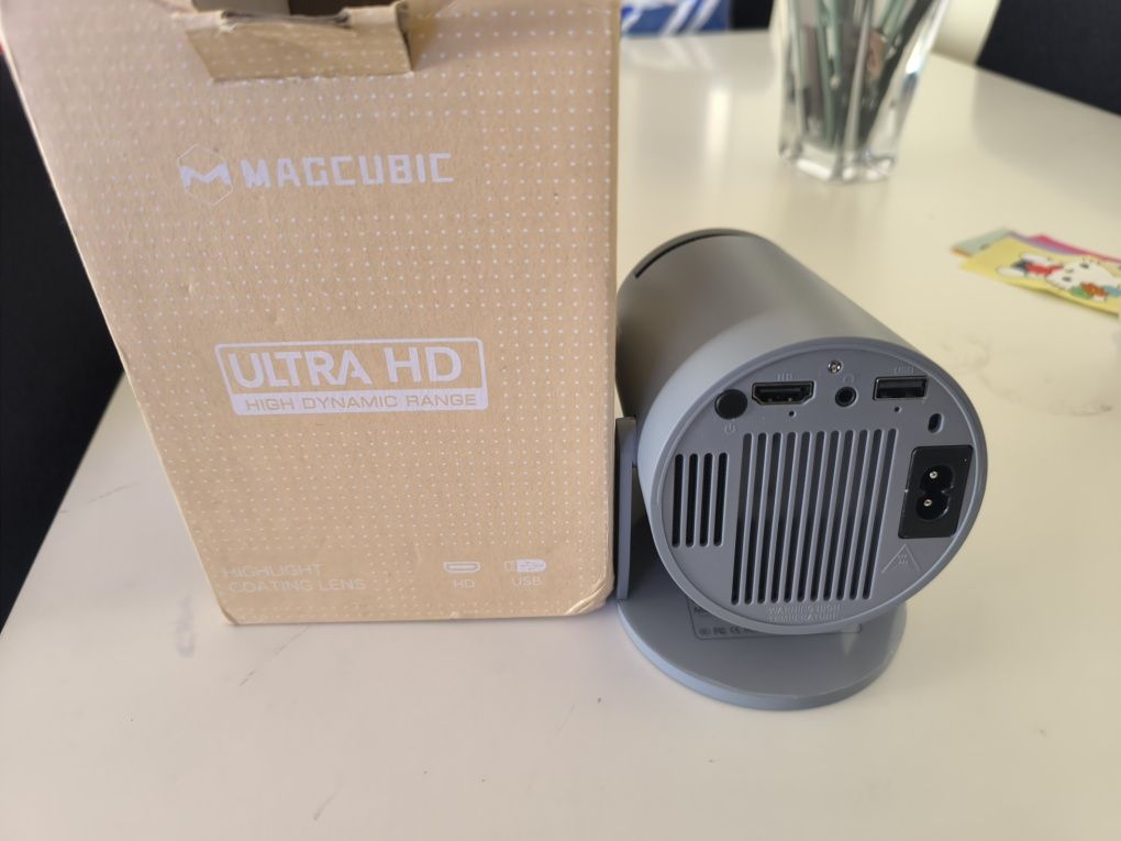 Projetor Magcubic