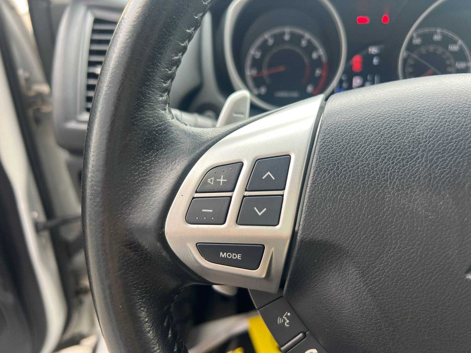 Mitsubishi Outlander Sport 2013