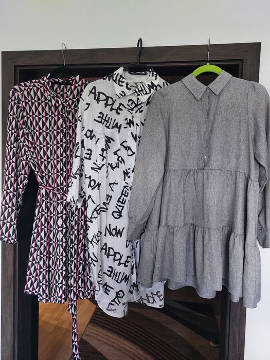 Sukienka z kołnierzykiem S/M