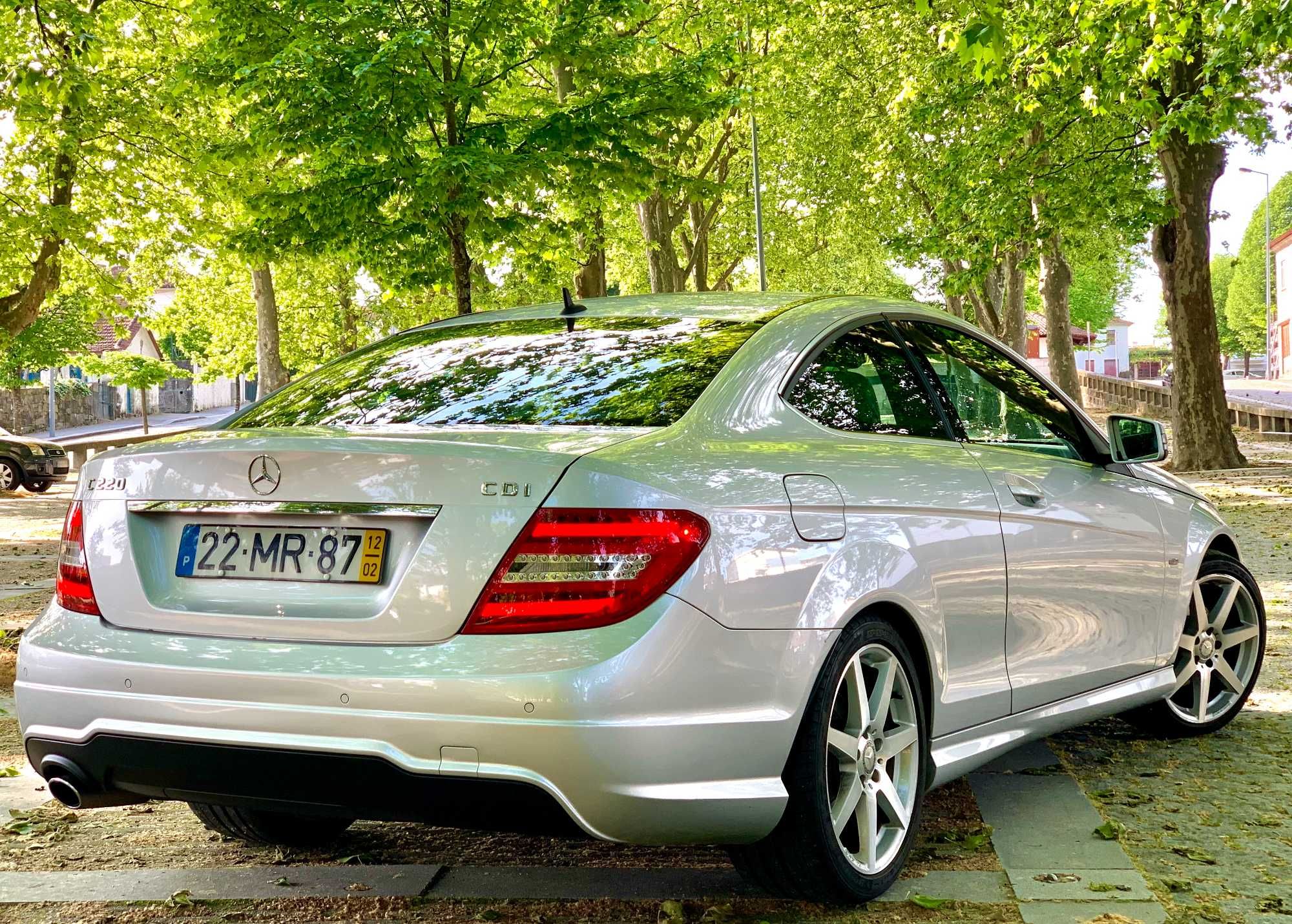 Mercedes-Benz C220 Coupé AMG | Nacional | 168.835km | Impecável