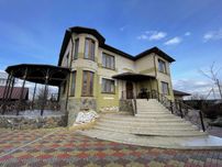 Продается дом на реке 425м  ремонт мебель цена 400 тыс.у.е.
