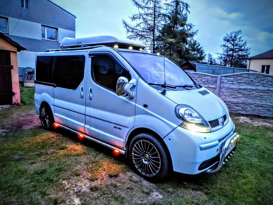 Renault Trafic campervan, 9 osobowy, piękny