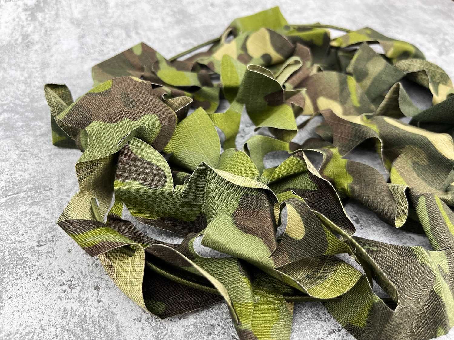 Pokrowiec na hełm FAST kamuflaż Multicam Tropic cover kamo siatka asg