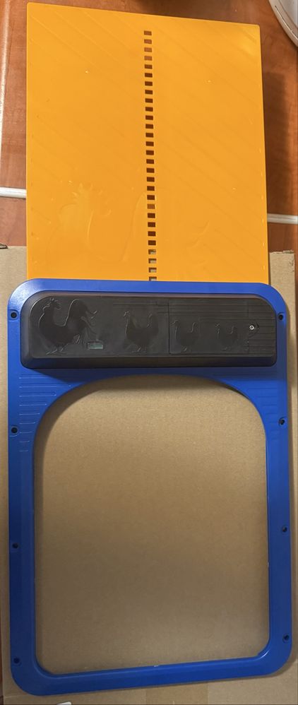 Drzwi do gołębnika automat z czujka zmieszchu