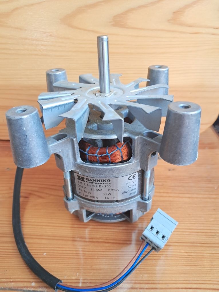 Мотор вентилятора Hanning L5ow2B - 258 для печи Unox