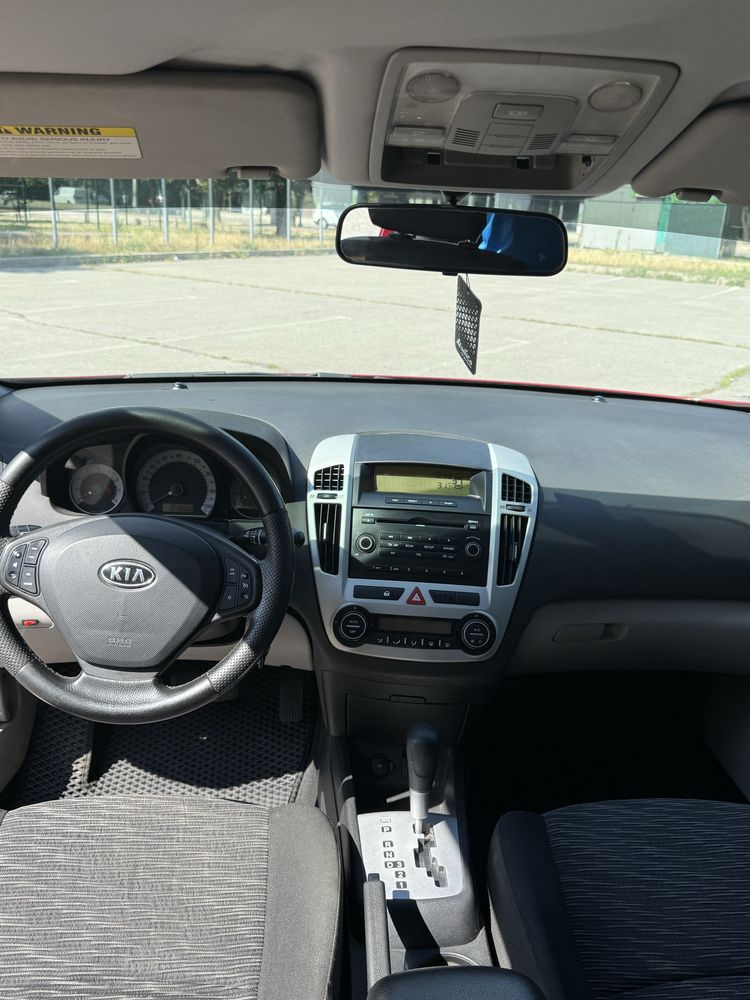 Kia Ceed 2.0 автомат