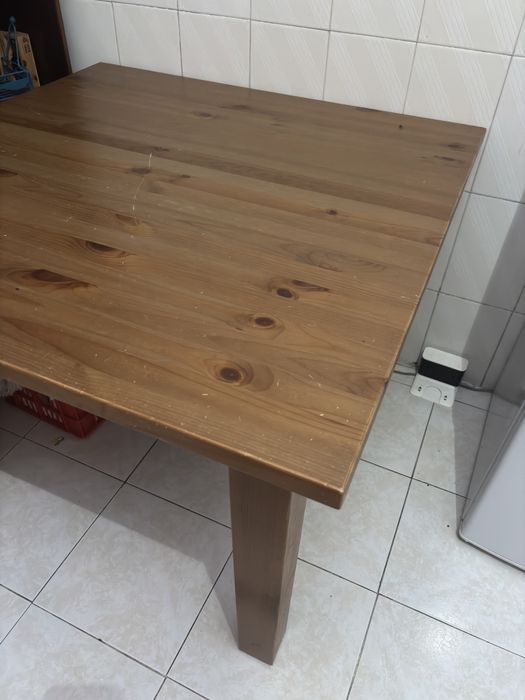 Mesa de sala + 4cadeiras