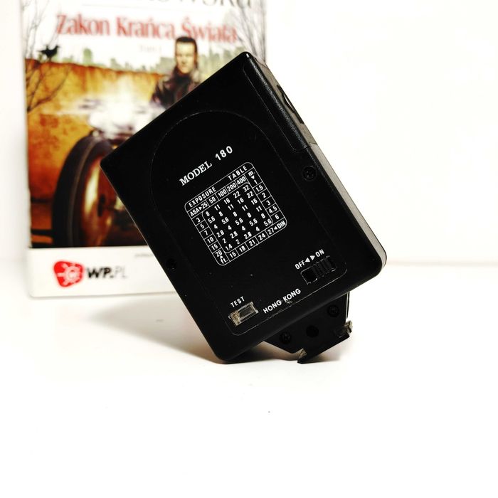 Lampa Błyskowa Fotomatic 180 do starszych aparatów fotograficznych