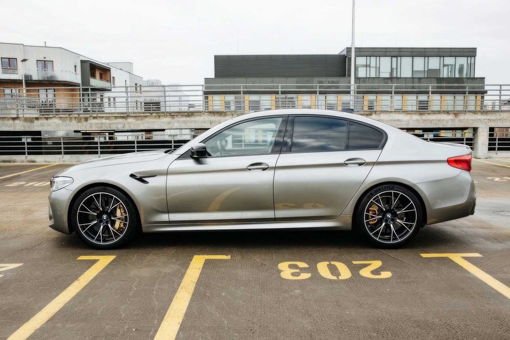 BMW M5 Competition      2019